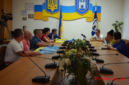 Учасники проекту Bus of Heroes поділилися враженнями від поїздки у Європу