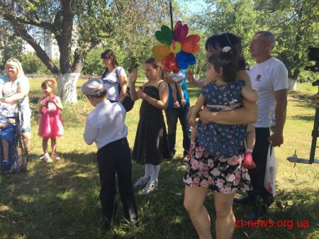 15 маленьких житомирян отримали абонементи на курси іпотерапії