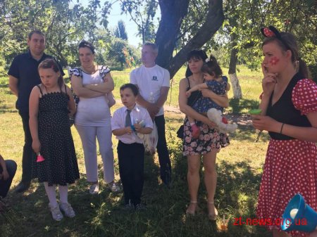 15 маленьких житомирян отримали абонементи на курси іпотерапії