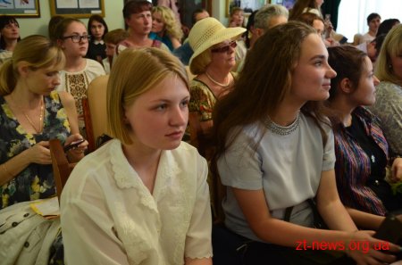 32 учні отримали свідоцтва про закінчення художньої школи