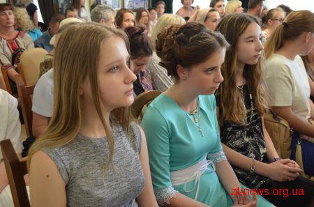 32 учні отримали свідоцтва про закінчення художньої школи