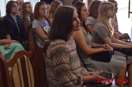 32 учні отримали свідоцтва про закінчення художньої школи