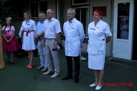 Пацієнтам Житомирської обласної дитячої клінічної лікарні влаштували свято