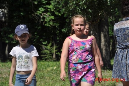 На базі гімназії у Високівській ОТГ відкрили новий футбольний майданчик