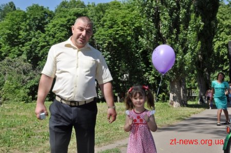 На базі гімназії у Високівській ОТГ відкрили новий футбольний майданчик