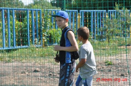На базі гімназії у Високівській ОТГ відкрили новий футбольний майданчик