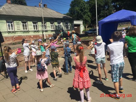 У парку культури та відпочинку в День захисту дітей були представлені дитячі розважальні локації