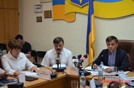 Мер Житомира підписав договір про співпрацю з Ощадбанком щодо впровадження "Картки житомирянина"