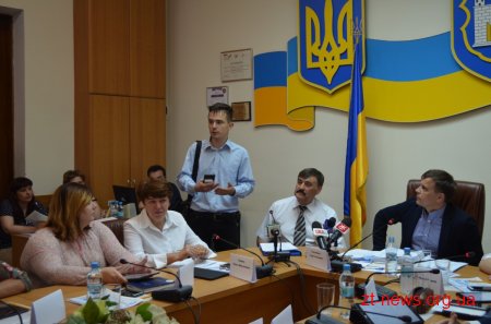 Мер Житомира підписав договір про співпрацю з Ощадбанком щодо впровадження "Картки житомирянина"