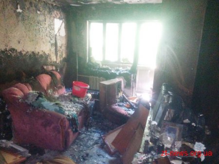 У Житомирі горіла квартира на третьому поверсі п'ятиповерхівки