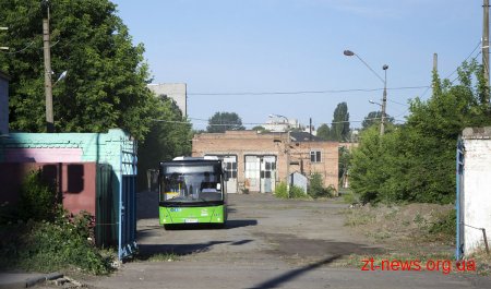 Нові автобуси на маршрутах 53 та 53А курсують містом майже до 24 години
