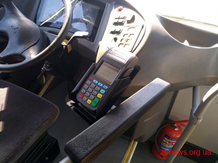 Нові автобуси на маршрутах 53 та 53А курсують містом майже до 24 години