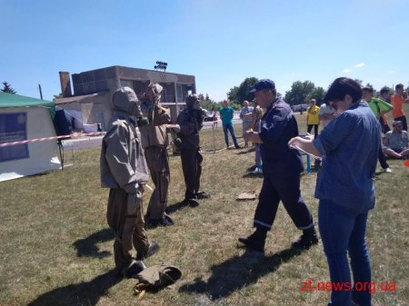 На Житомирщині юні рятувальники випробовують свої сили в обласному зборі-змаганні “Школа безпеки”