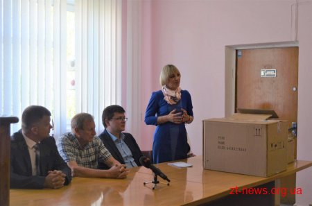 Шість портативних кардіографів отримала педіатрична служба міста