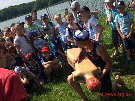 У Гідропарку дітей вчили правилам безпеки на воді