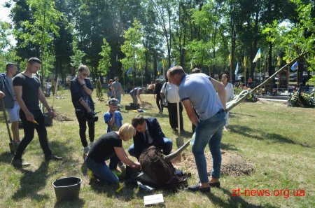На Смолянському військовому кладовищі висадили Алею Слави Героїв