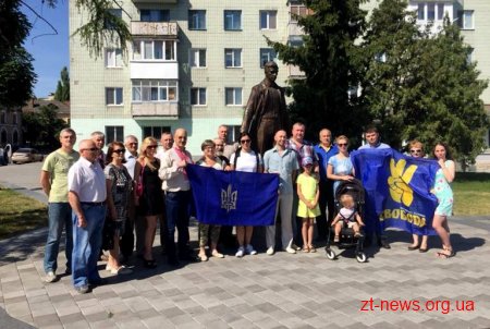 У Житомирі вшанували пам'ять Олега Ольжича
