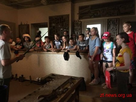 При обласній бібліотеці для юнацтва організували дитячий табір Library Camp