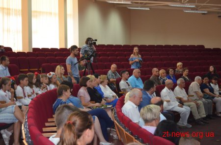 У Всесвітній день донора крові в Житомирі нагородили найактивніших донорів