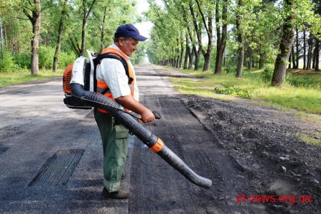У Романівському районі відремонтували дороги, якими підвозять дітей до опорних шкіл