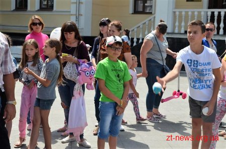 На Михайлівській відбувся фестиваль для всієї родини «Я тато»