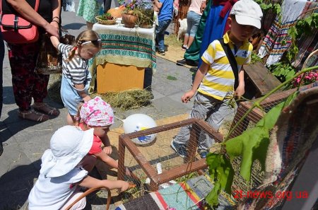 На Михайлівській відбувся фестиваль для всієї родини «Я тато»