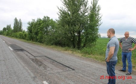 Дорожники ліквідували 200 кв. м. ямковості на дорозі у селі Івановичі