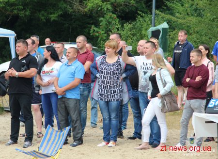 У Житомирі правоохоронці започаткували турнір з пляжного волейболу