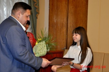Ігор Гундич вручив 20 щорічних стипендій голови Житомирської облдержадміністрації