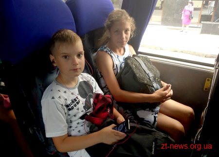 34 дитини з Житомирщини поїхали відпочивати у табір «Артек»