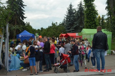 На Замковій горі діти мали змогу спробувати себе у понад 20 різних професіях