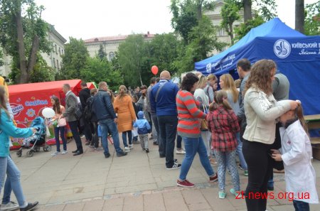 На Замковій горі діти мали змогу спробувати себе у понад 20 різних професіях