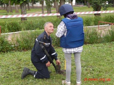 На Замковій горі діти мали змогу спробувати себе у понад 20 різних професіях