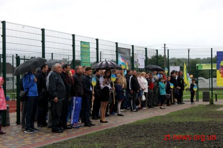 У Садківській громаді відкрили перший спорткомплекс з професійним оснащенням