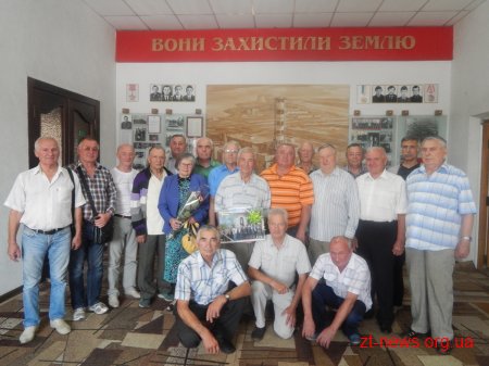 З нагоди 80-річчя ветеран та керівник пожежної охорони Житомирщини Борис Чумак отримав орден «Величі і пошани»