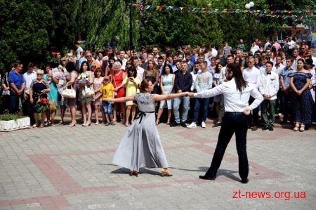 Майже тисяча студентів ЖДТУ отримала дипломи бакалаврів