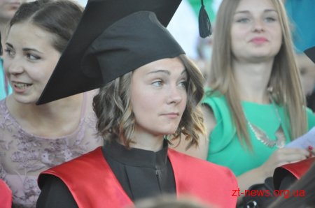 Понад 1,5 тис. студентів стали випускниками ЖДУ ім. І. Франка