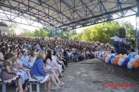 Понад 1,5 тис. студентів стали випускниками ЖДУ ім. І. Франка