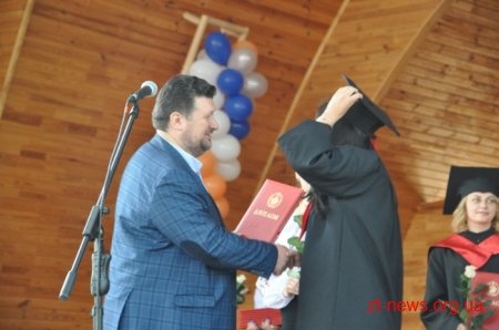 Понад 1,5 тис. студентів стали випускниками ЖДУ ім. І. Франка