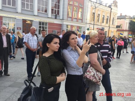 У Житомирі відбувся святковий концерт до Дня Конституції