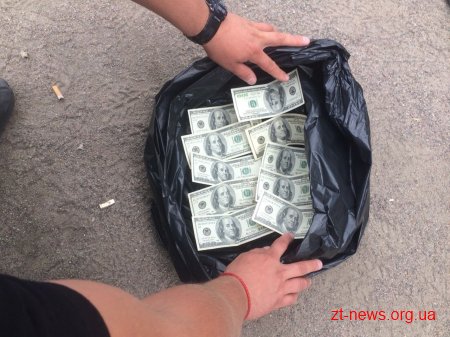 СБУ знешкодила злочинне угруповання, яке займалося вимаганням грошей з представників бізнесу