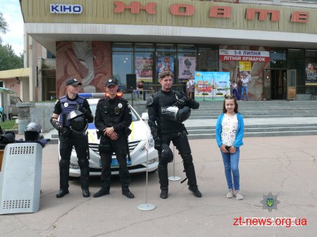 У Житомирі діти мали змогу відчути себе у ролі поліцейського