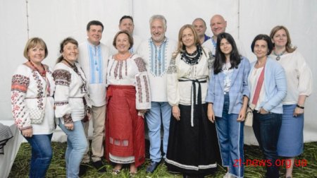 Понад 5 тисяч людей долучились до фестивалю «Купальські роси»