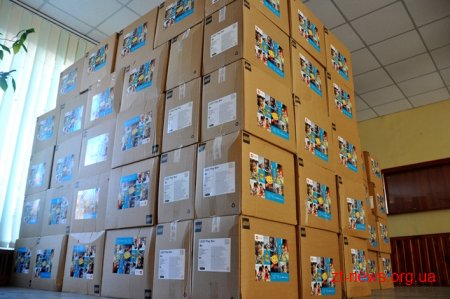 Житомирщина отримала 2 вантажівки конструкторів LEGO