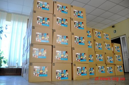 Житомирщина отримала 2 вантажівки конструкторів LEGO