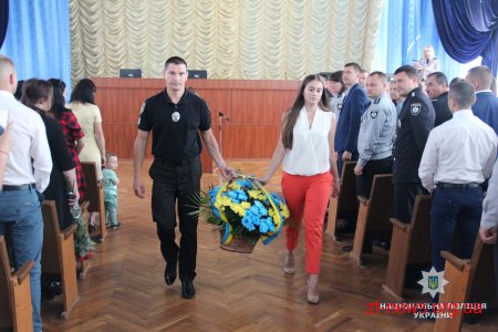 У Житомирському ГУНП дипломи правознавців отримали випускники Національної академії внутрішніх справ