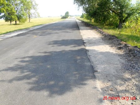 У Любарському районі вже відремонтували понад 28 тис. кв. м. доріг
