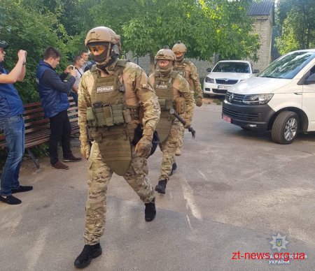 Кіберполіція затримала чоловіка, який використовував 8-місячну доньку для створення порно