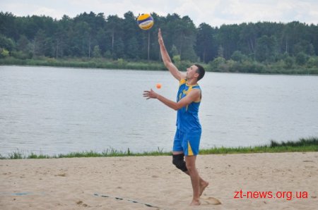 У Житомирі проходить чемпіонат області з пляжного волейболу серед чоловіків