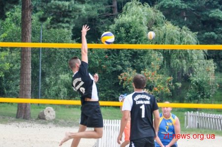 У Житомирі проходить чемпіонат області з пляжного волейболу серед чоловіків